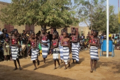 Cérémonie de l'école orphelinat de Wassongdo
