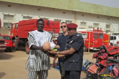 Remise du matériel à la BNSP