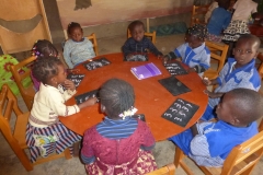 Cours de maternelle à Wassongdo