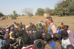 Moment de partage avec les enfants de Basgana